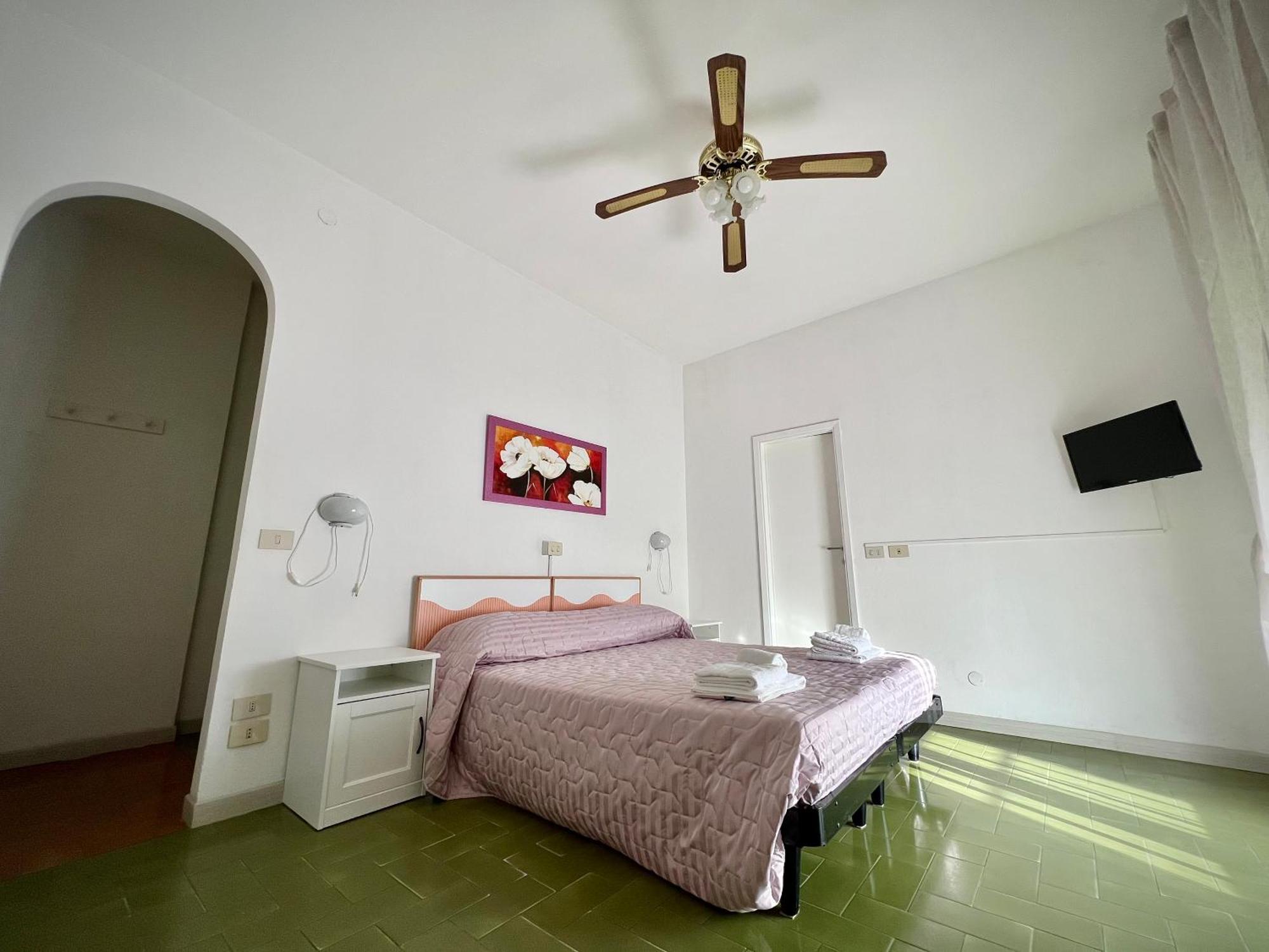 Lorena Hotel
