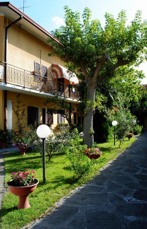 Hotel Lorena *
